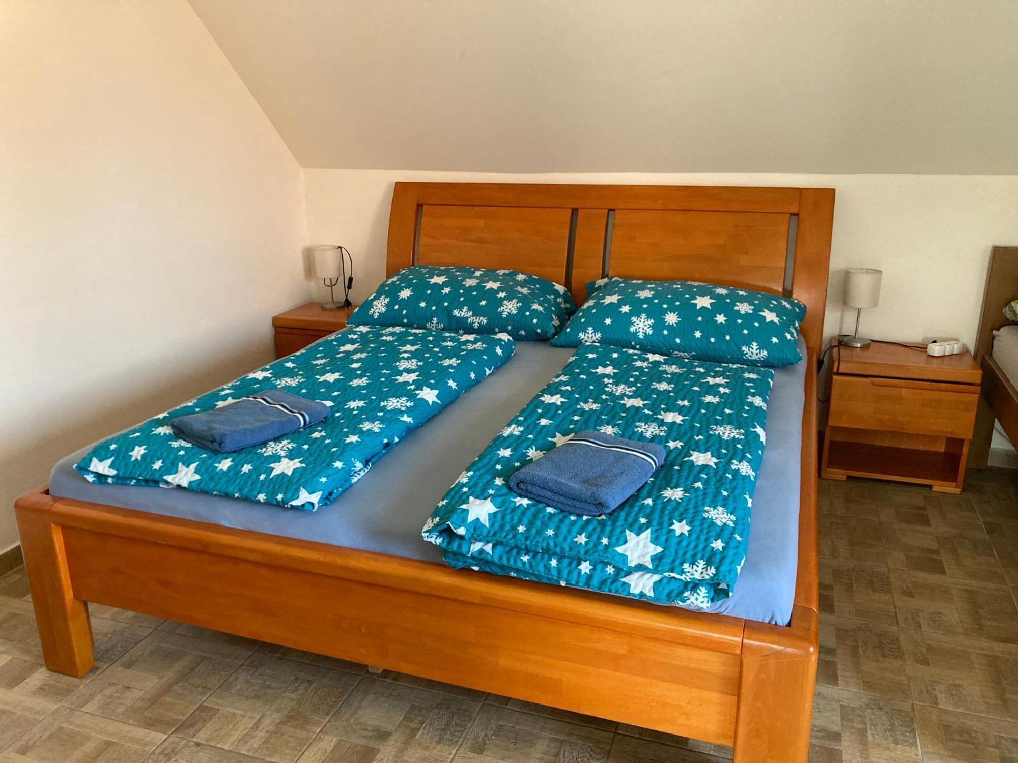 Apartmany S Klimatizaci - Penzion U Kudlacku Pouzdrany Exterior foto